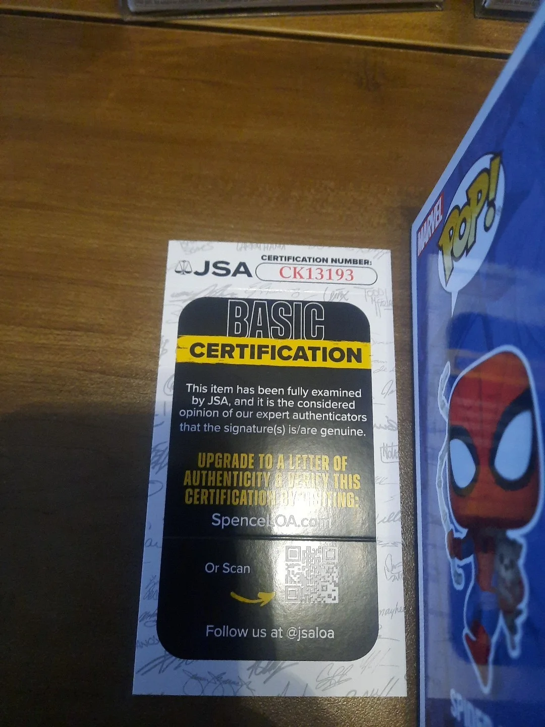 DRAKE BELL — DRAKE BELL HAND SIGNED AUTOGRAPH SPIDERMAN EXCLUSIVE FUNKO POP W/ JSA COA, изображение 2