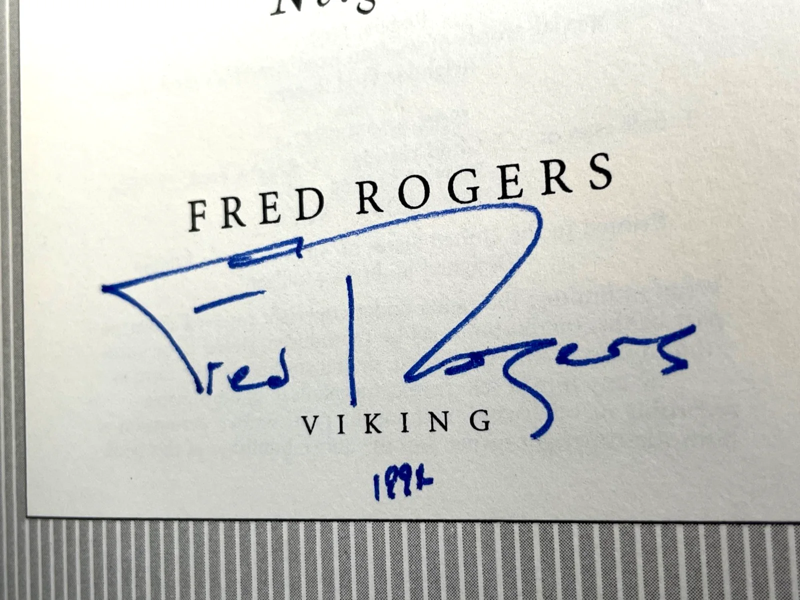 Fred Rogers — You Are Special SIGNED by Fred Rogers "1994" HC/DJ- Excellent Penmanship, изображение 3