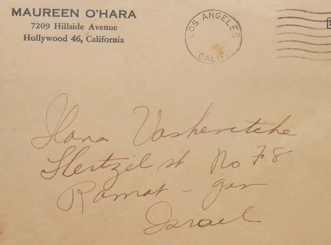MAUREEN O’HARA — MAUREEN O’HARA SIGNED PHOTO + HANDWRITTEN ENVELOPE TO ISRAEL RARE 1950s, image 2