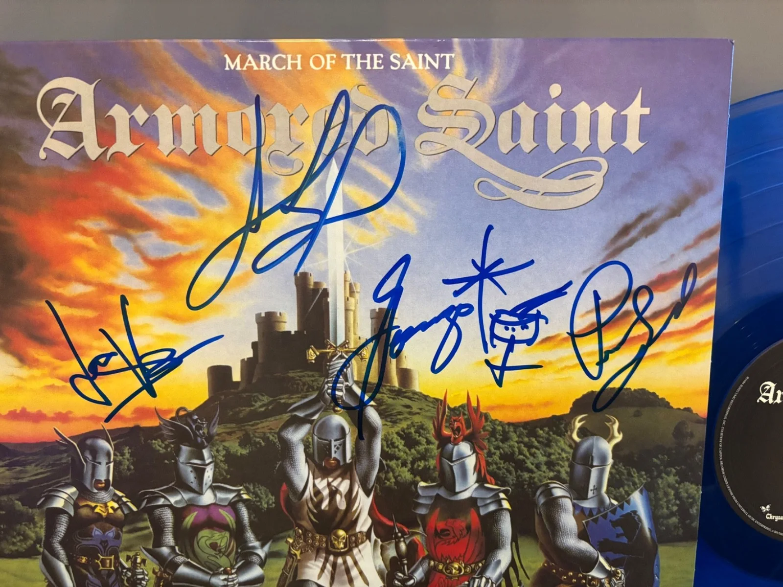 ARMORED SAINT SIGNED AUTOGRAPHED LP VINYL X4 MARCH OF THE SAINT RARE JOHN BUSH, изображение 2