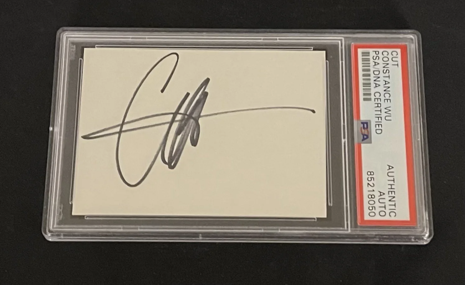 Constance Wu — Constance Wu PSA/DNA Signed Cut Signature Autographed Slabbed Crazy Rich Asians, изображение 2