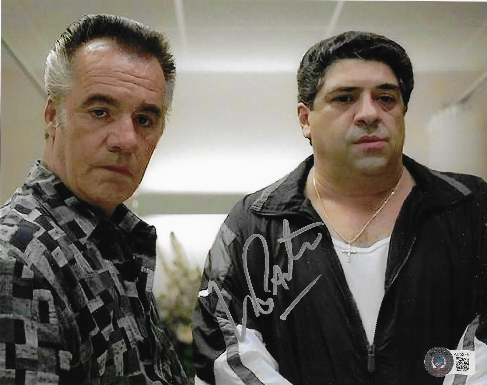 Vincent Pastore — Vincent Pastore Signed 8x10 Photo BAS Autographed The Sopranos Big Pussy 61