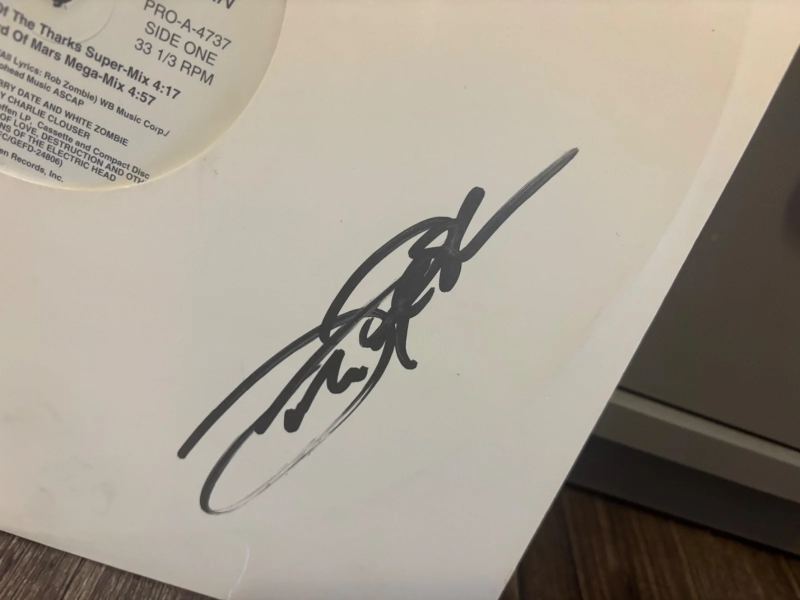 WHITE ZOMBIE SIGNED AUTOGRAPHED LP VINYL RARE MORE HUMAN THAN HUMAN 12' TEMPESTA, image 2