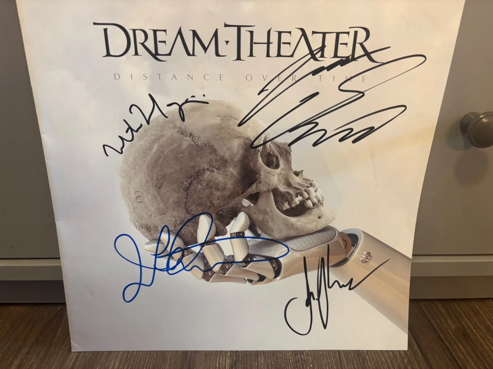 DREAM THEATRE SIGNED AUTOGRAPHED 12X12 ALBUM SLEEVE BOOK X4 PETRUCCI RARE, изображение 2
