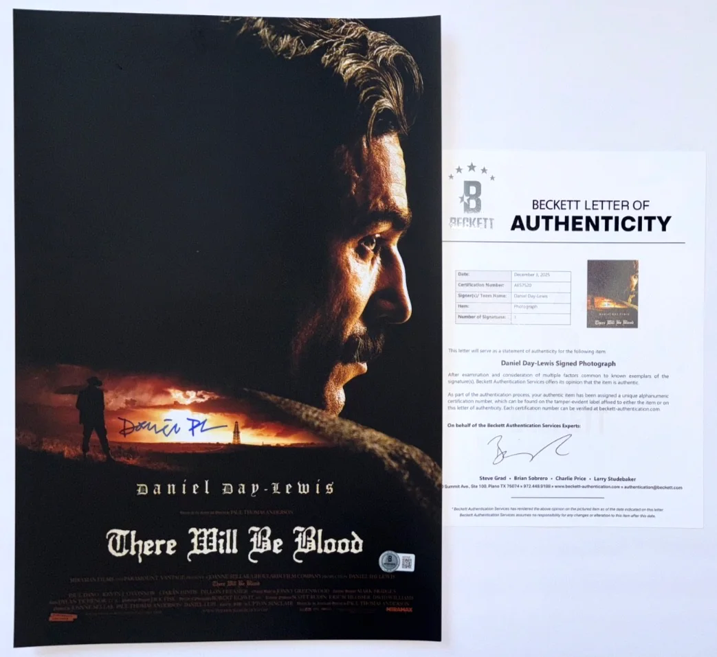 DANIEL DAY LEWIS — DANIEL DAY LEWIS SIGNED THERE WILL BE BLOOD 12X18 MOVIE POSTER PHOTO OSCAR BAS c