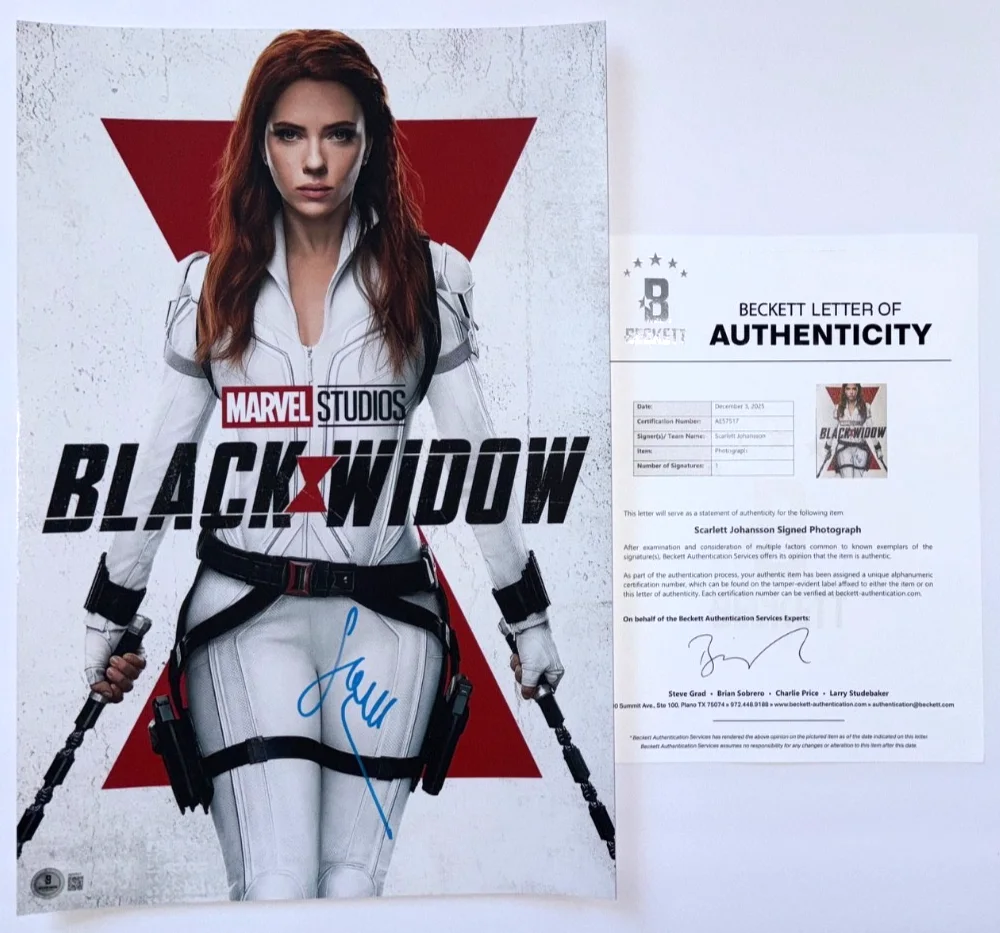 SCARLETT JOHANSSON — SCARLETT JOHANSSON SIGNED BLACK WIDOW 12X18 MOVIE POSTER PHOTO AVENGERS BAS