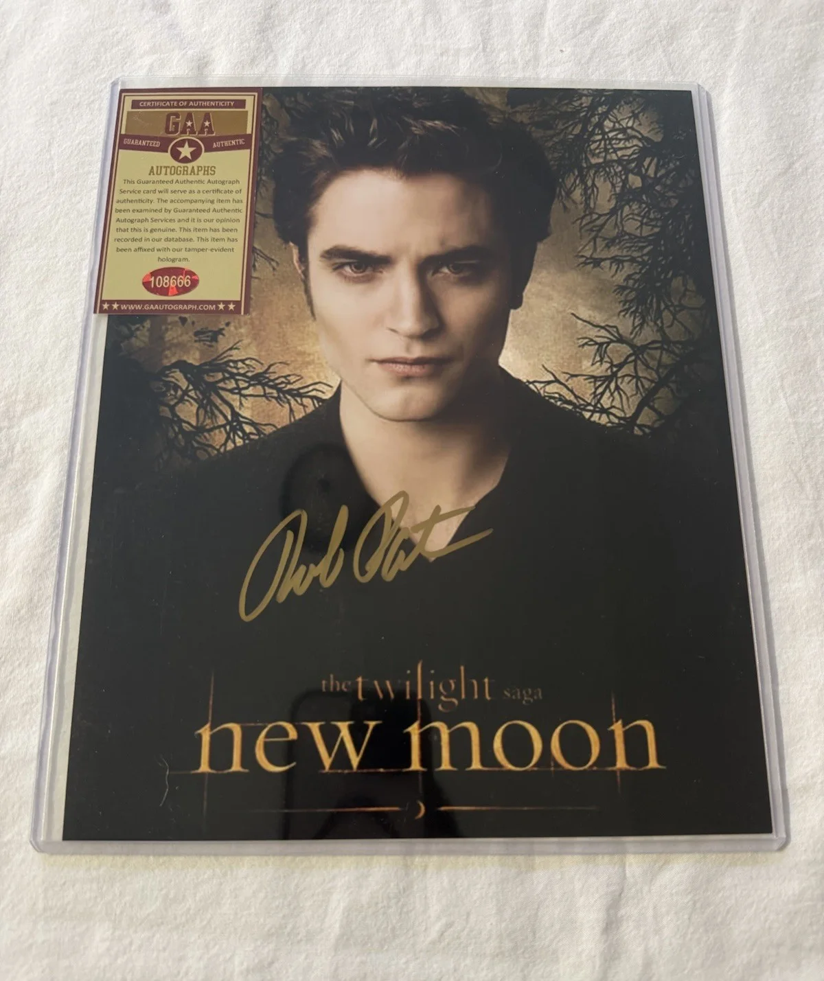 Robert Douglas Thomas Pattinson — Robert Pattinson ‘The Twilight Sage New Moon’ Signed Auto 8x10 Photo W/COA, image 4