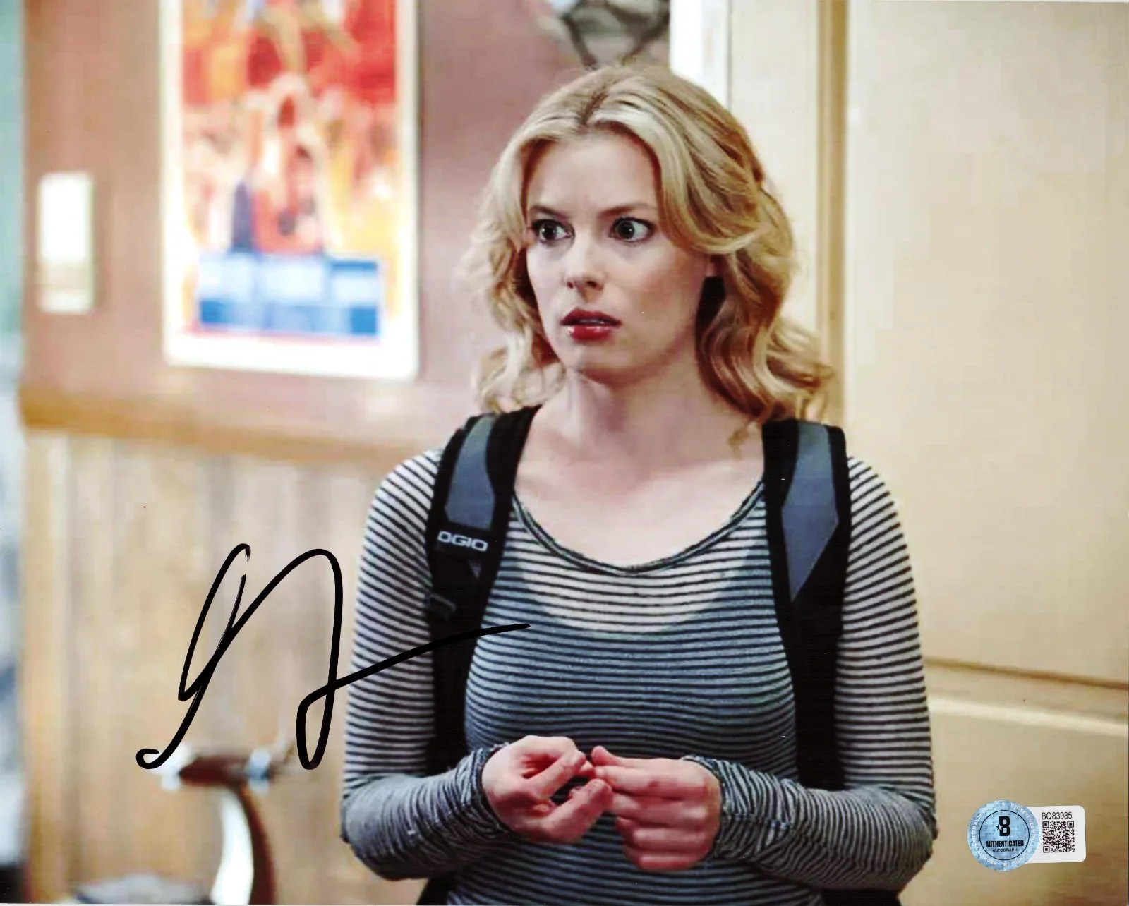 Gillian Jacobs — Gillian Jacobs Signed Community TV Series 8x10 Photo W/Beckett BAS COA BQ83985