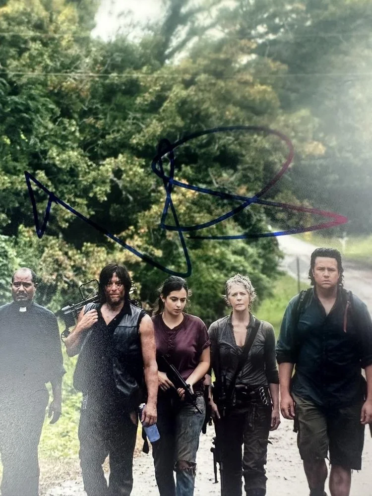 NORMAN REEDUS — THE WALKING DEAD SIGNED 11X14 PHOTO ANDREW LINCOLN NORMAN REEDUS JSA FULL LETTER, изображение 2