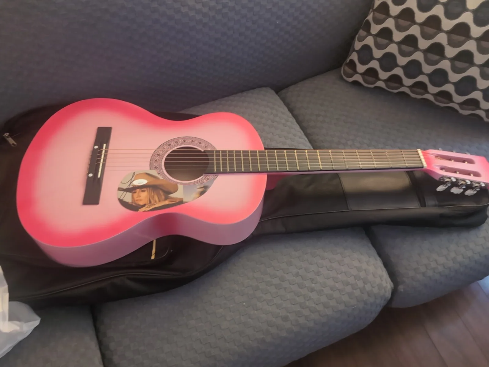 Lainey Wilson 38" Autographed Acoustic Guitar With JSA Authentication.., image 4