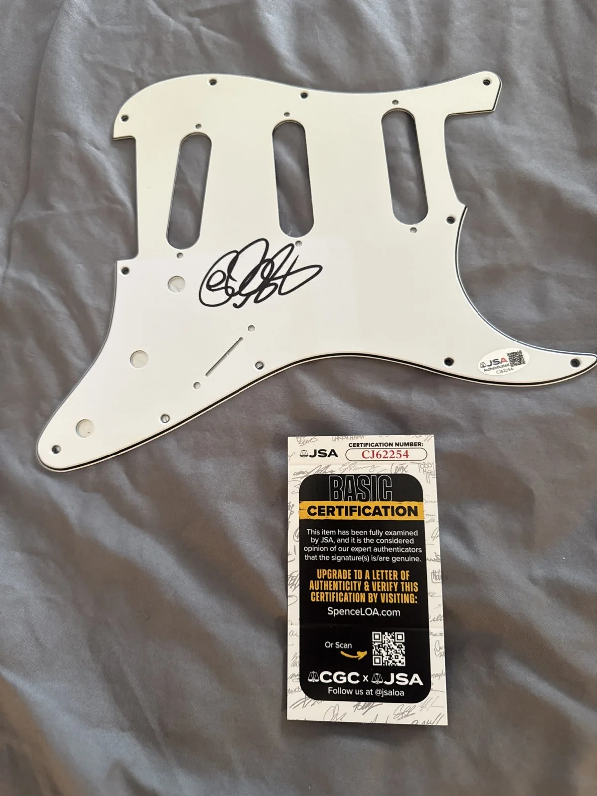 Rick Wakeman signed Autographed Guitar Pick Guard Yes Music JSA Certified, изображение 2