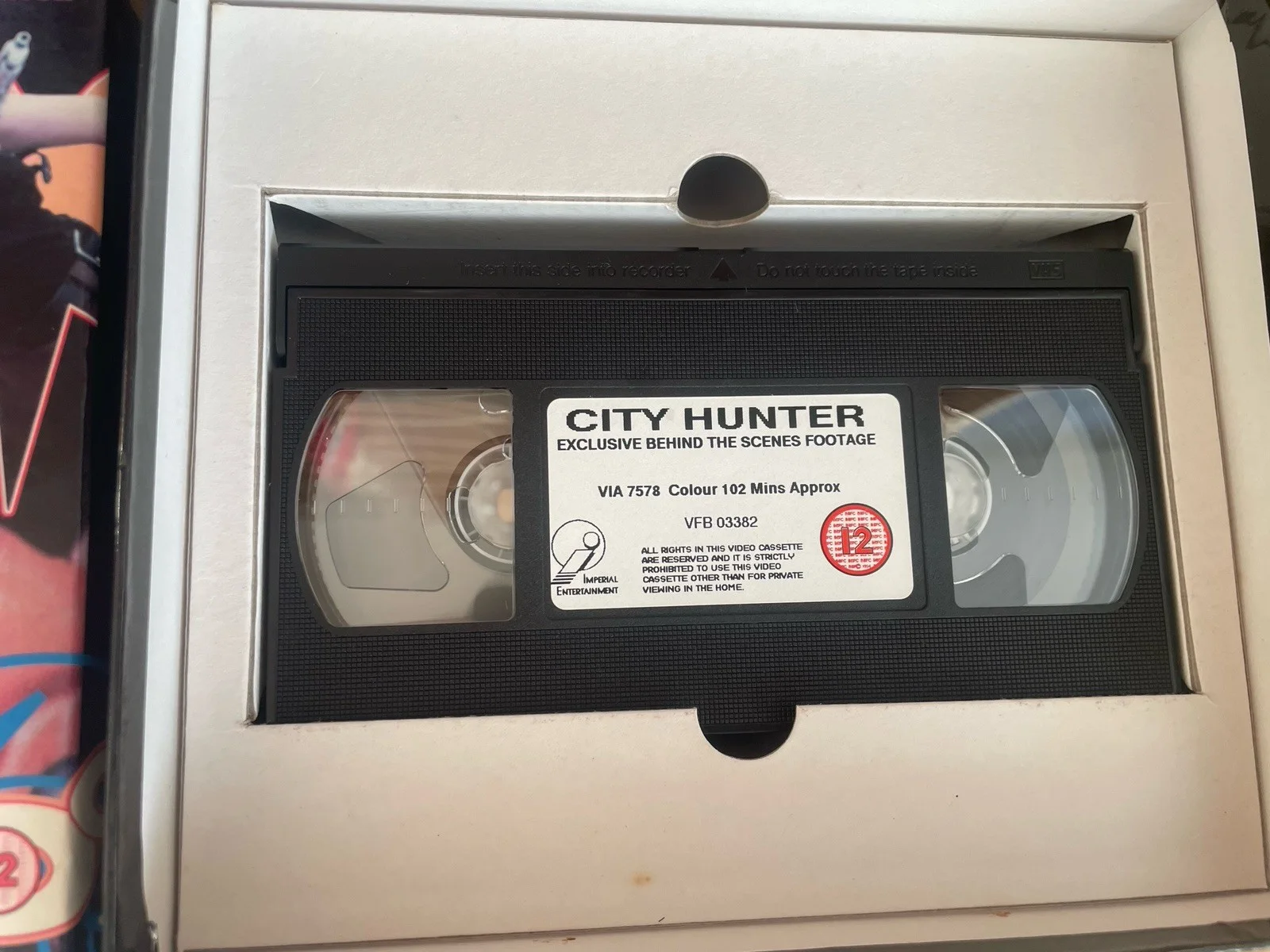 City Hunter Jackie Chan Collector Box Set VHS + T-shirt + Booklet Movie Promo, изображение 4