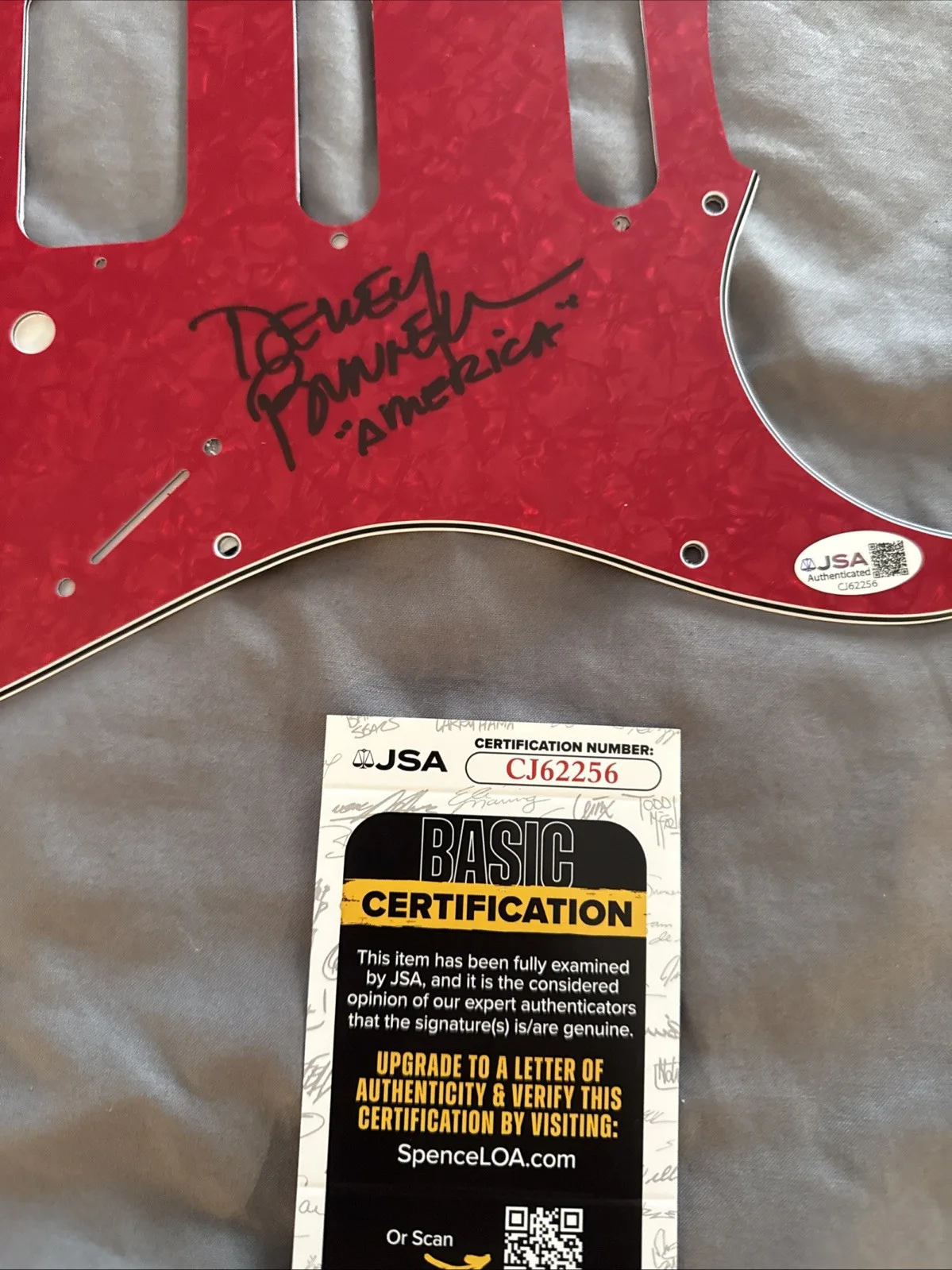 Dewey Bunnell America’s Signed Autographed Pick Guard JSA Cert Horse with name, изображение 2