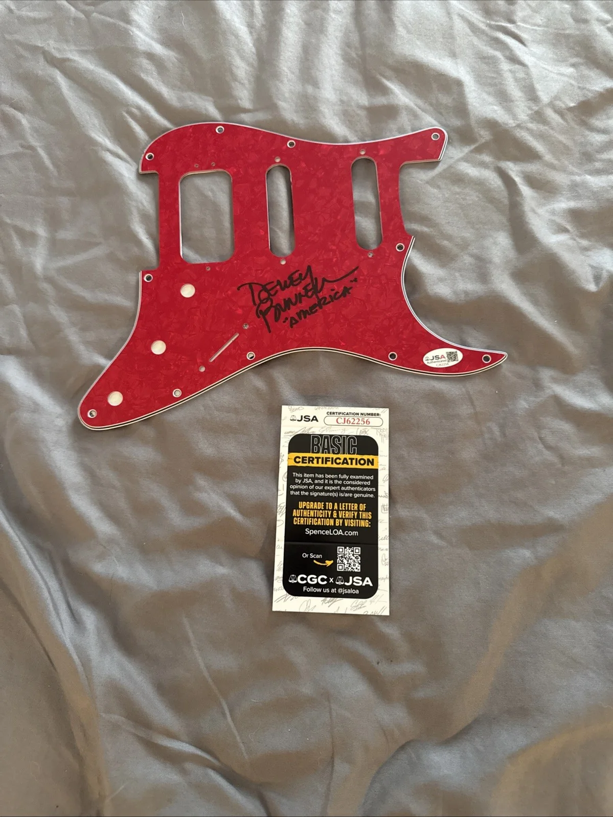 Dewey Bunnell America’s Signed Autographed Pick Guard JSA Cert Horse with name, изображение 4