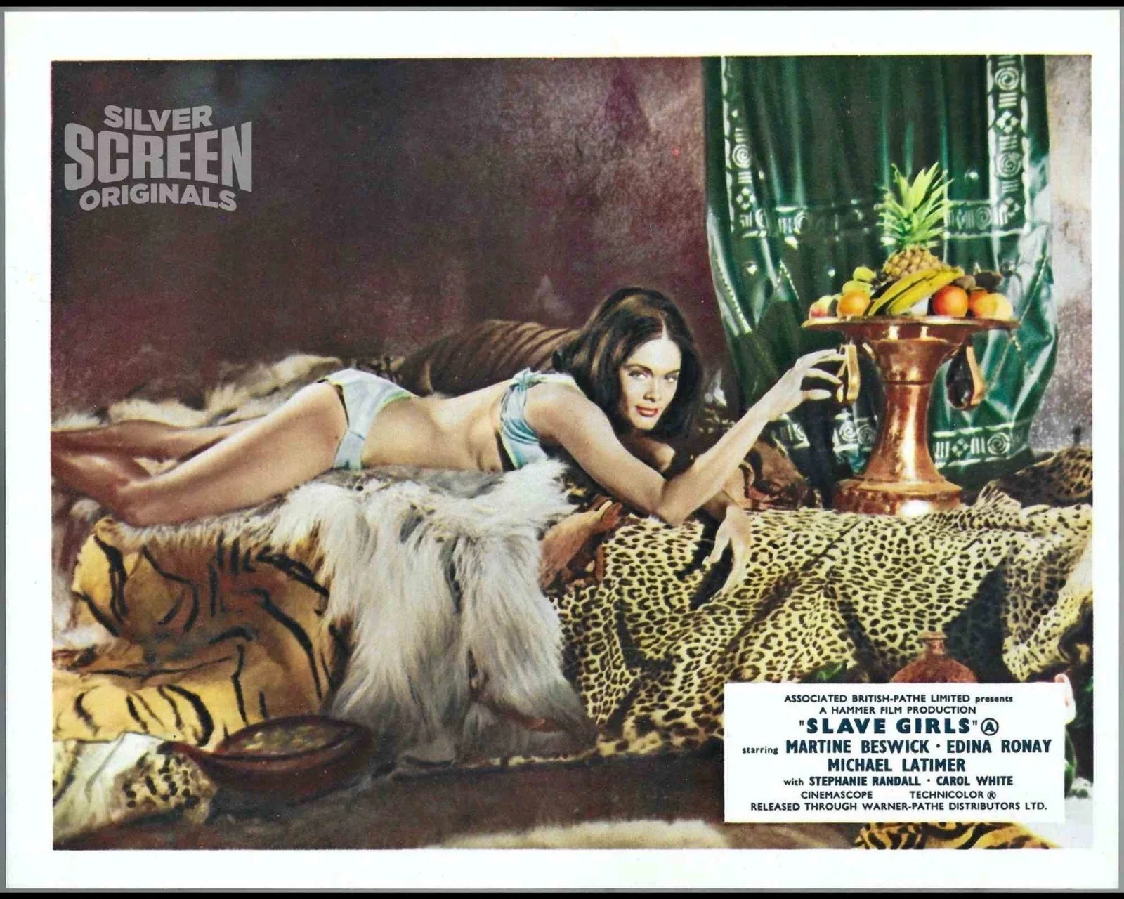 Slave Girls 8x ORIGINAL UK FOH Lobby Cards HAMMER Martine Beswick 1967, изображение 3
