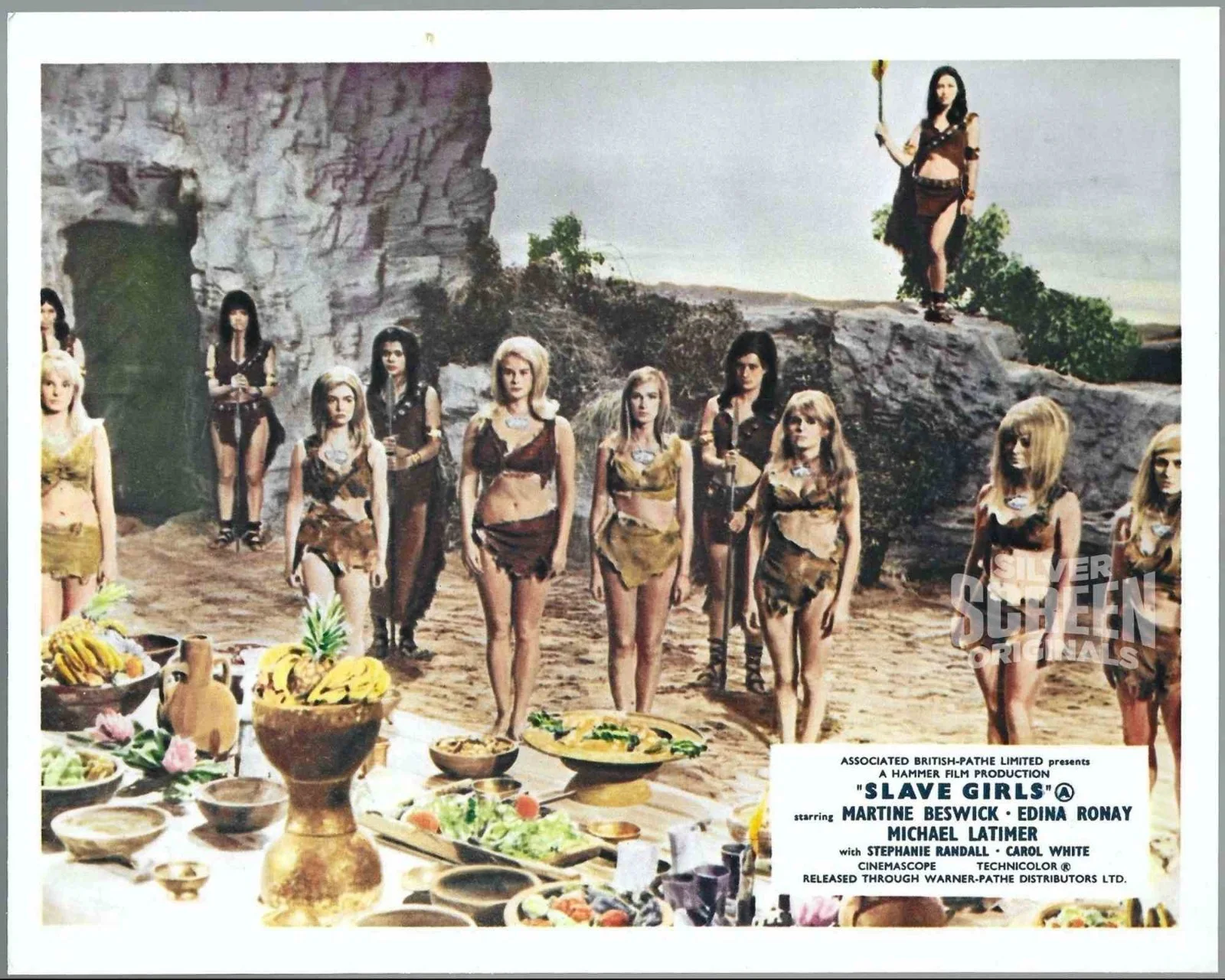 Slave Girls 8x ORIGINAL UK FOH Lobby Cards HAMMER Martine Beswick 1967, изображение 4