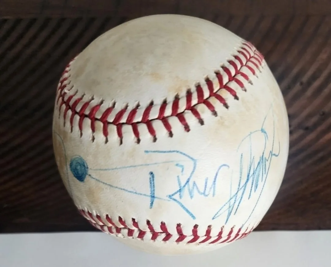 River Phoenix Signed Autographed Baseball Peace Sign & Bat JSA TRUE 1/1 A-LIST, изображение 2