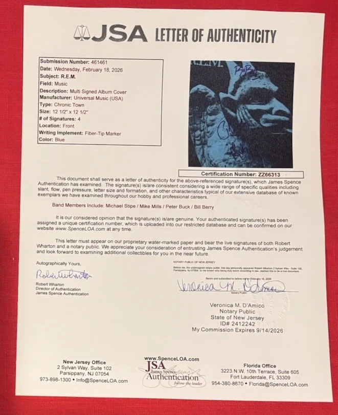 REM Michael Stipe Berry Buck Mills Autographed CHRONIC TOWN Vinyl Album JSA, изображение 3