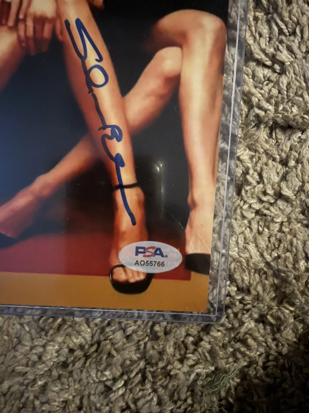 Christina Applegate, Selma Blair — Christina Applegate and Selma Blair Signed Rolling Stones 8x10 Photo PSA COA, изображение 5