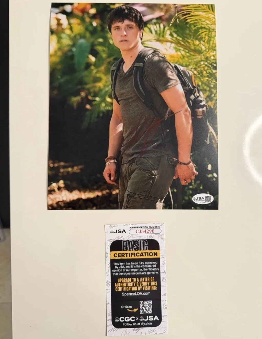 Josh Hutcherson — Josh Hutcherson Actor Autographed 8x10 Photo Hunger Games Rare JSA COA