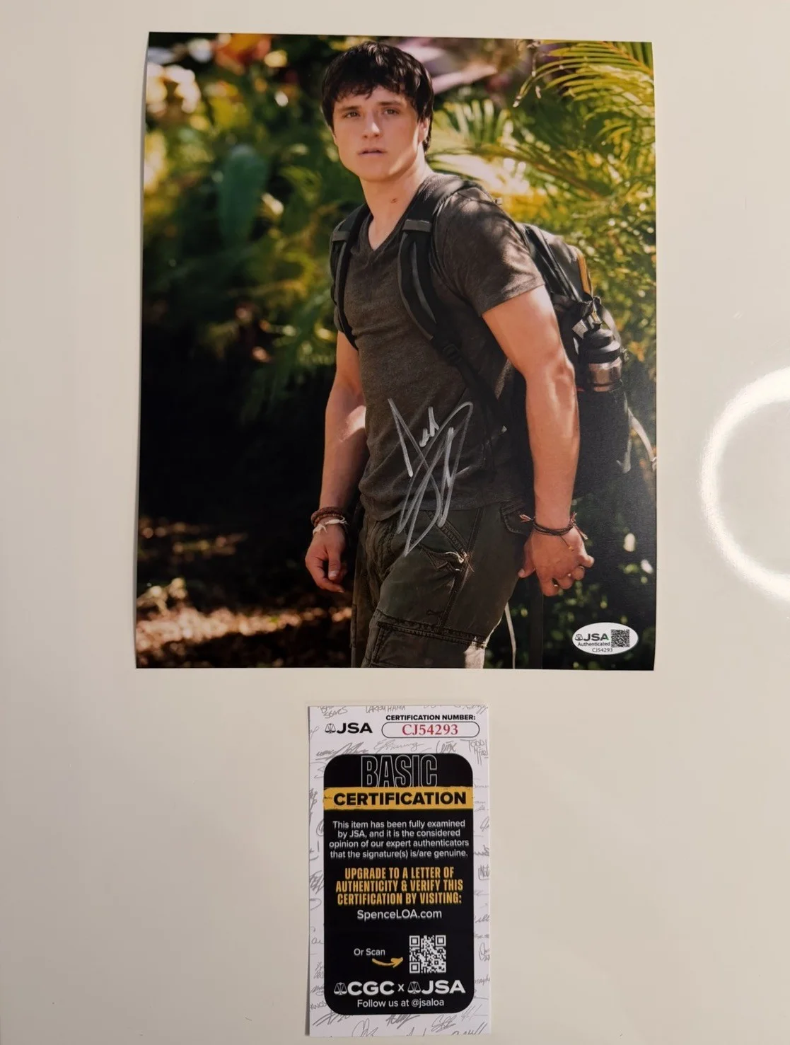 Josh Hutcherson — Josh Hutcherson Actor Autographed 8x10 Photo Hunger Games Rare JSA COA