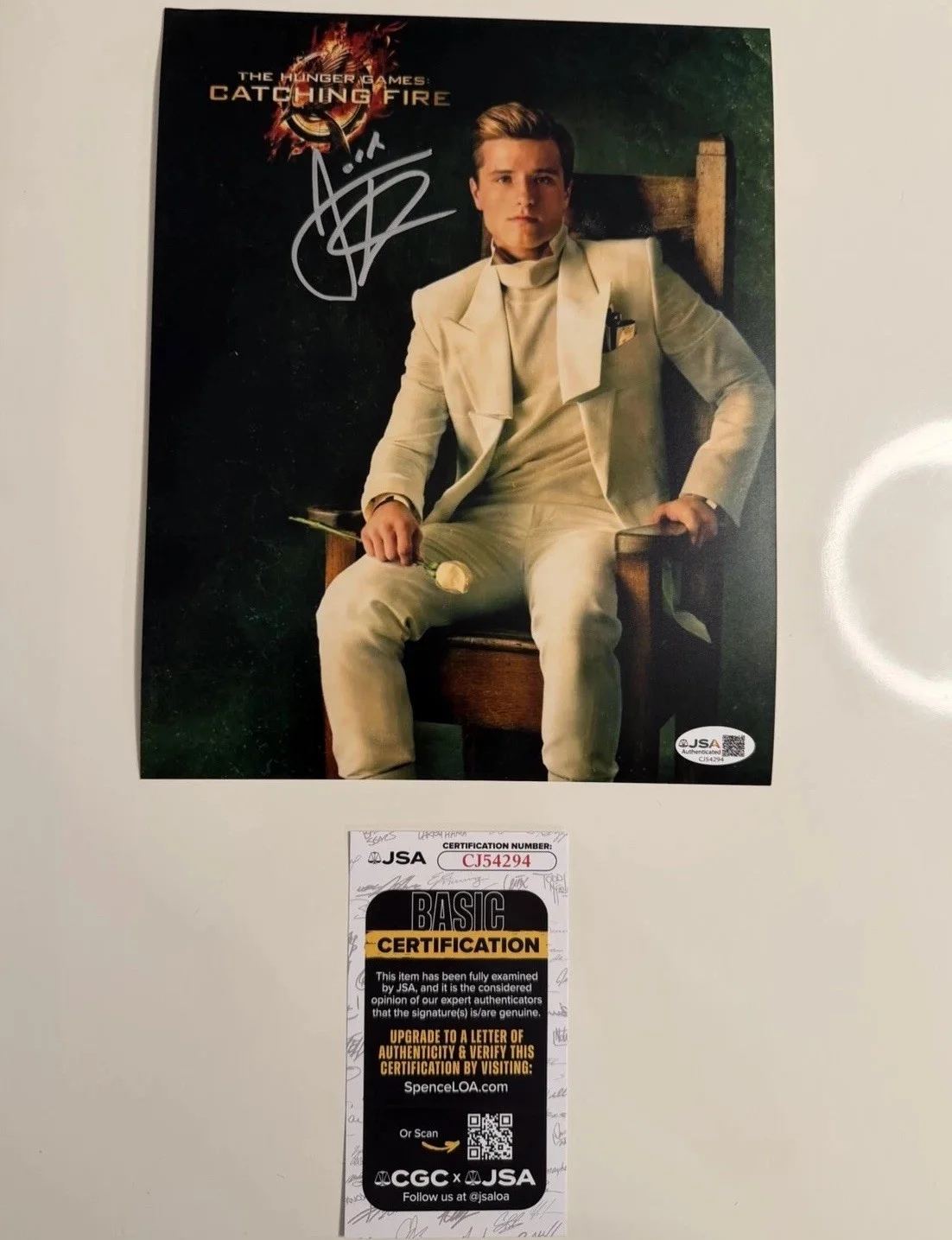 Josh Hutcherson — Josh Hutcherson Actor Autographed 8x10 Photo Hunger Games Rare JSA COA