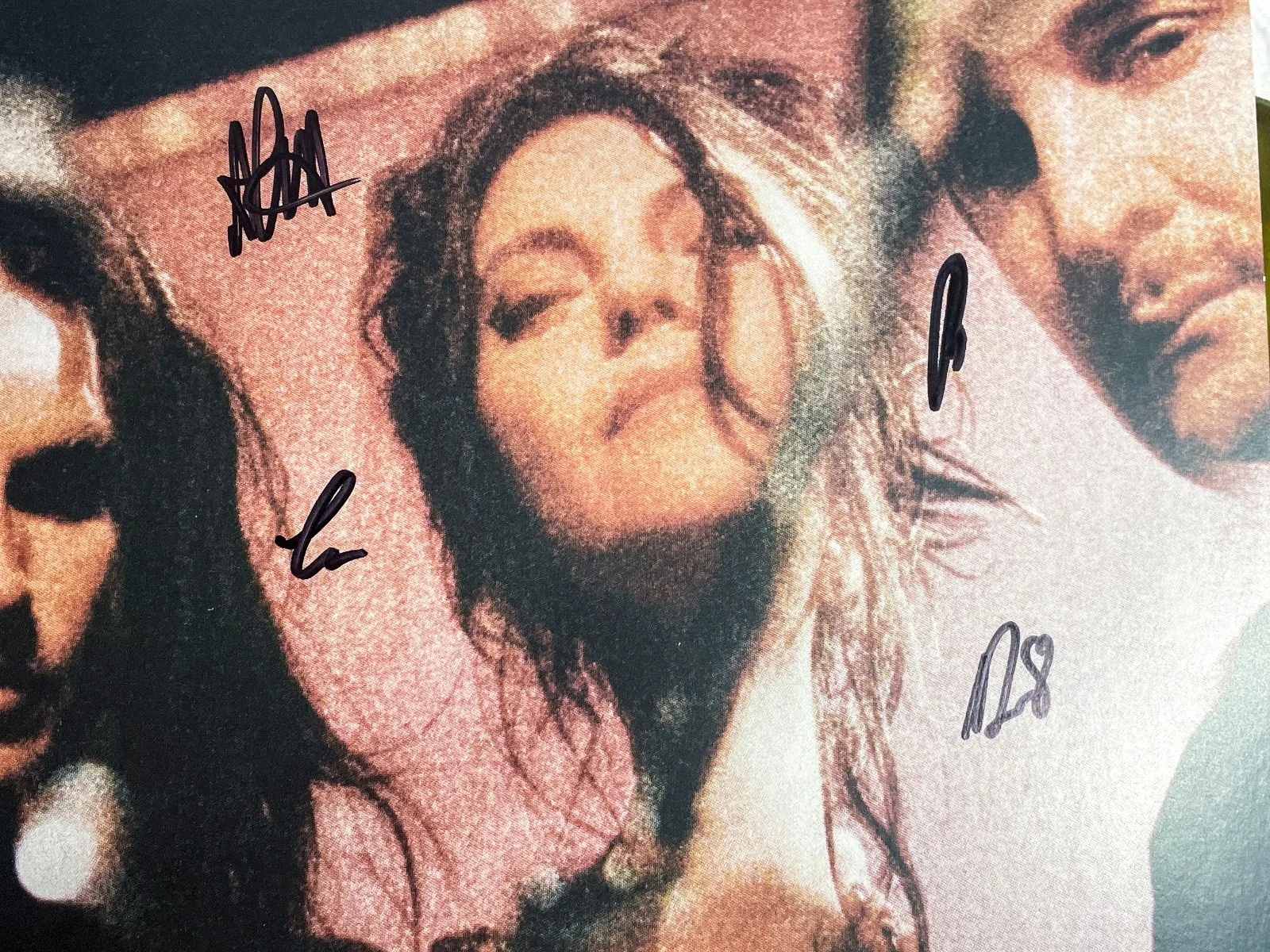 Sharon Van Etten The Attachment Theory FULL BAND SIGNED Vinyl Album Amber JSA, изображение 2