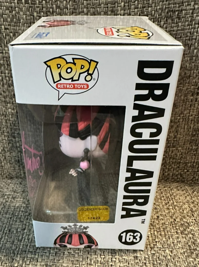 Courtney Lin — Courtney Lin Signed Autographed Funko Pop! Draculaura #163 COA #17423 AUTO, изображение 3
