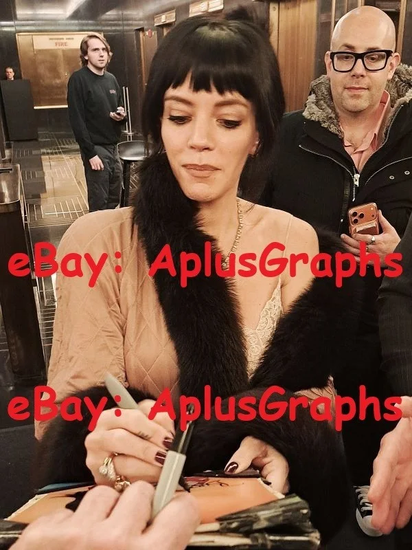 LILY ALLEN... It's Not Me, It's You Singer - SIGNED, image 2