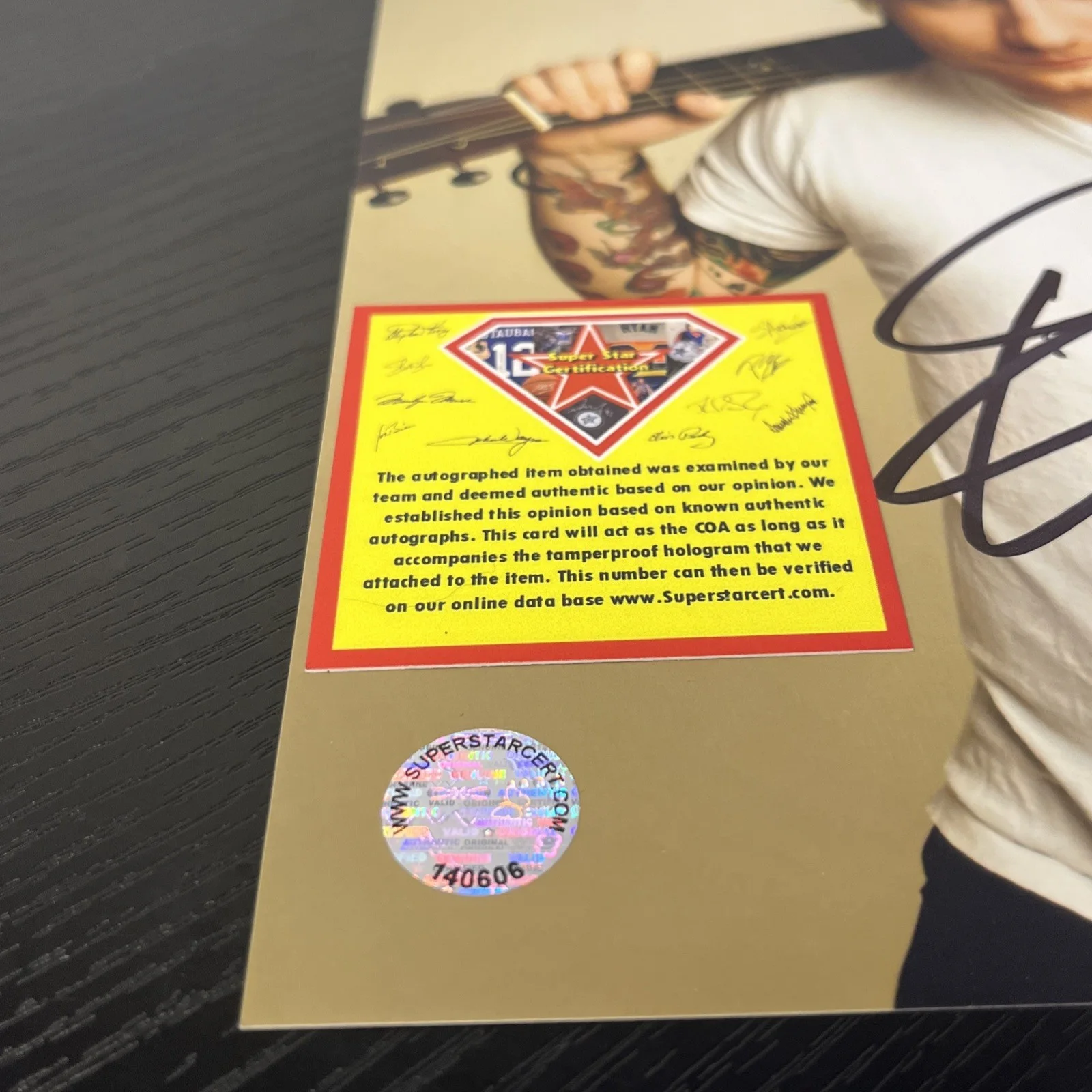 Ed Sheeran — HTF Ed Sheeran Hand Signed Autographed Authentic 8x10 Photo Autograph w COA, image 3