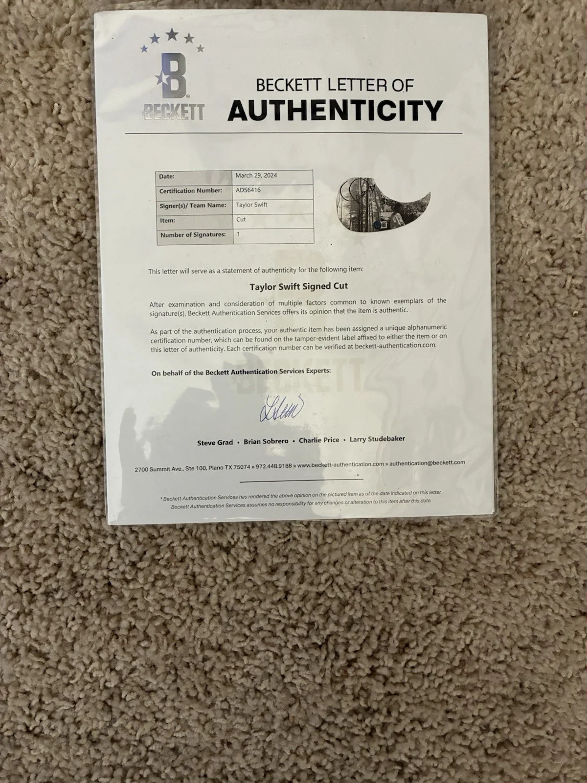 Taylor Swift Autographed Guitar With Beckett COA, image 4