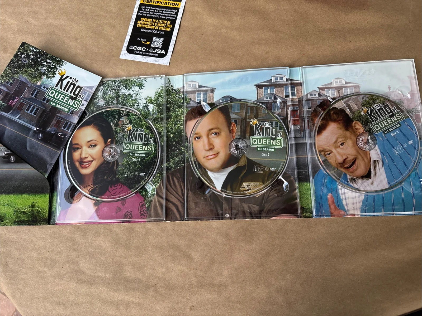 Kevin James — KEVIN JAMES Signed KING OF QUEENS Autograph DVD box set JSA COA, изображение 2
