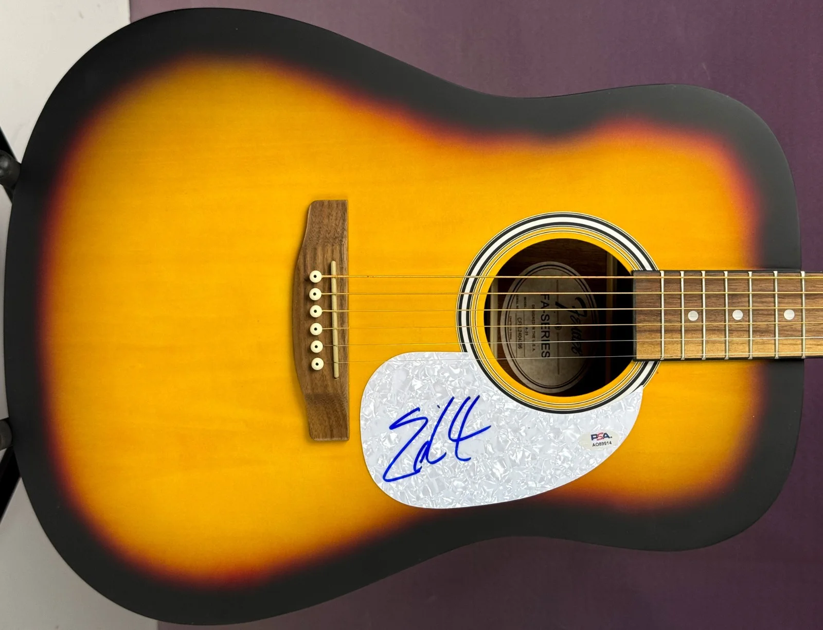 Country Star ERIC CHURCH Hand-Signed Sunburst Fender Guitar - PSA/DNA - CHIEF, image 3