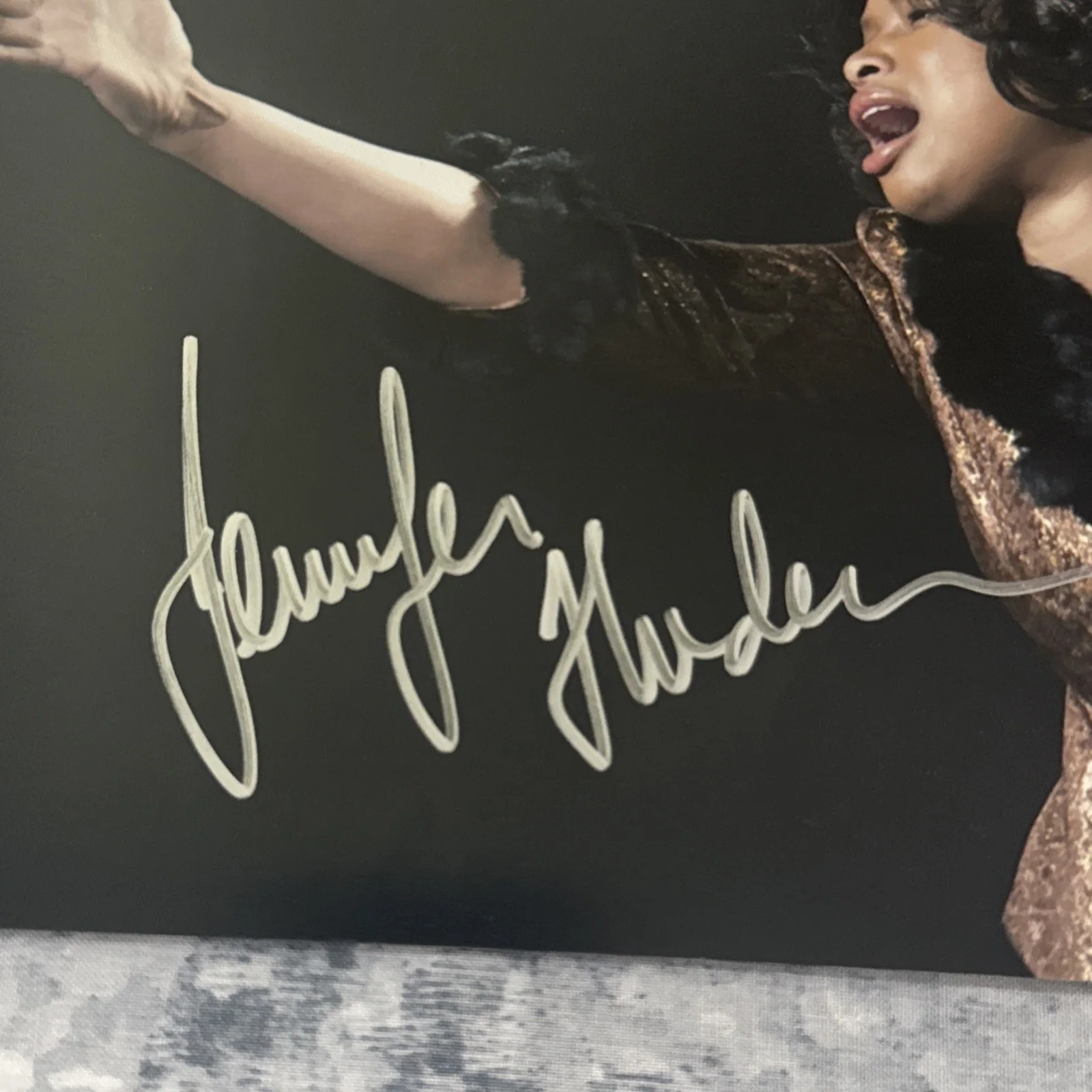 Jennifer Hudson Original Autograph 8 X 10 Photograph Singer Actress, image 2