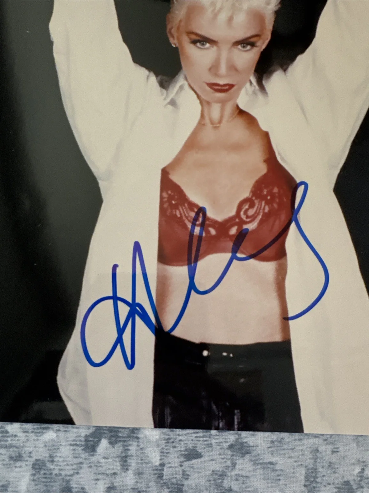Annie Lennox Original Autograph 8 X 10 Kodak Photograph Sexy Singer Eurythmics, image 2