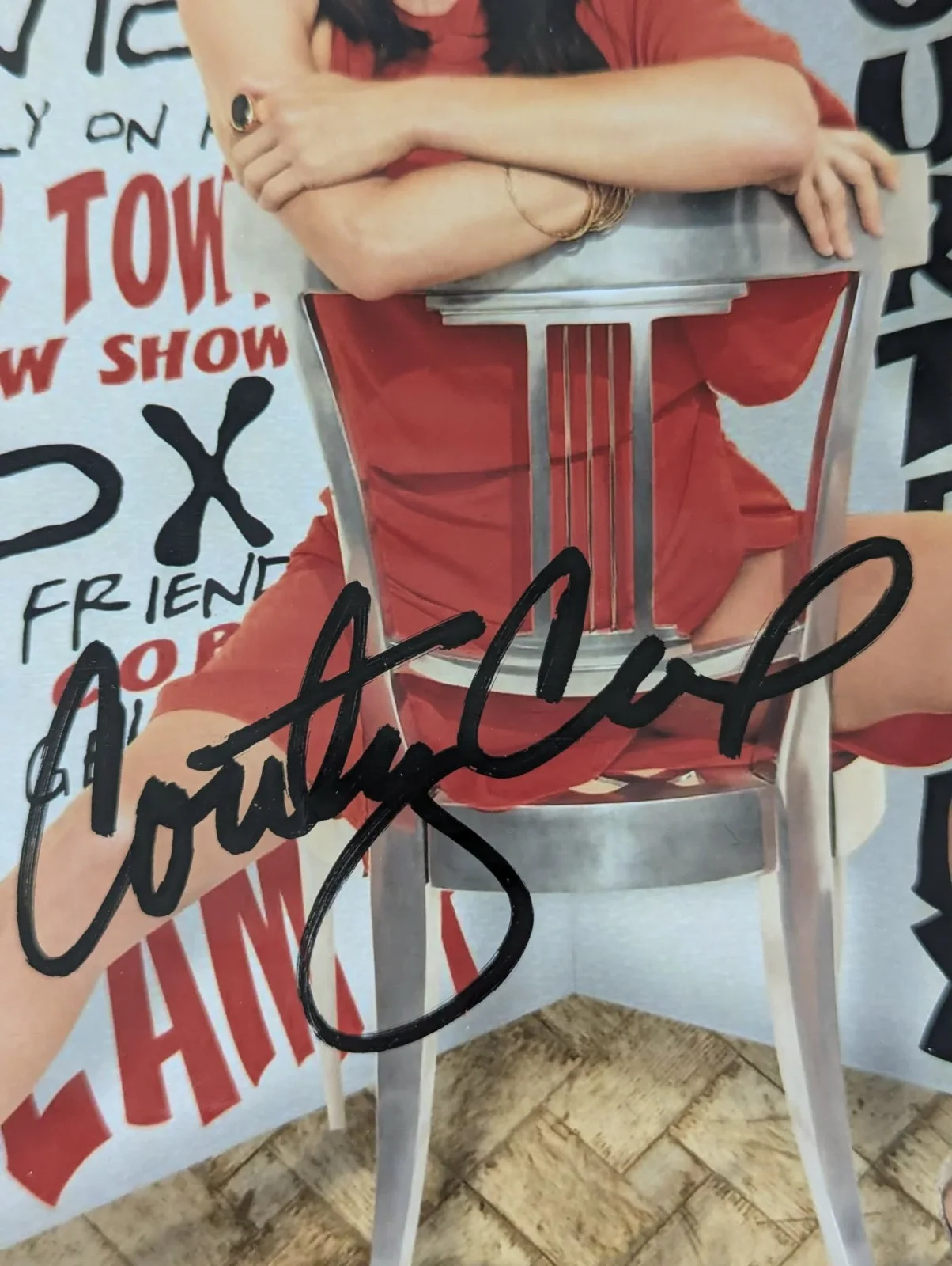 Courtney Cox — Coutney Cox - Signed Autograh Color 8x10 Photo - Cougar Town Actress W/COA, изображение 2