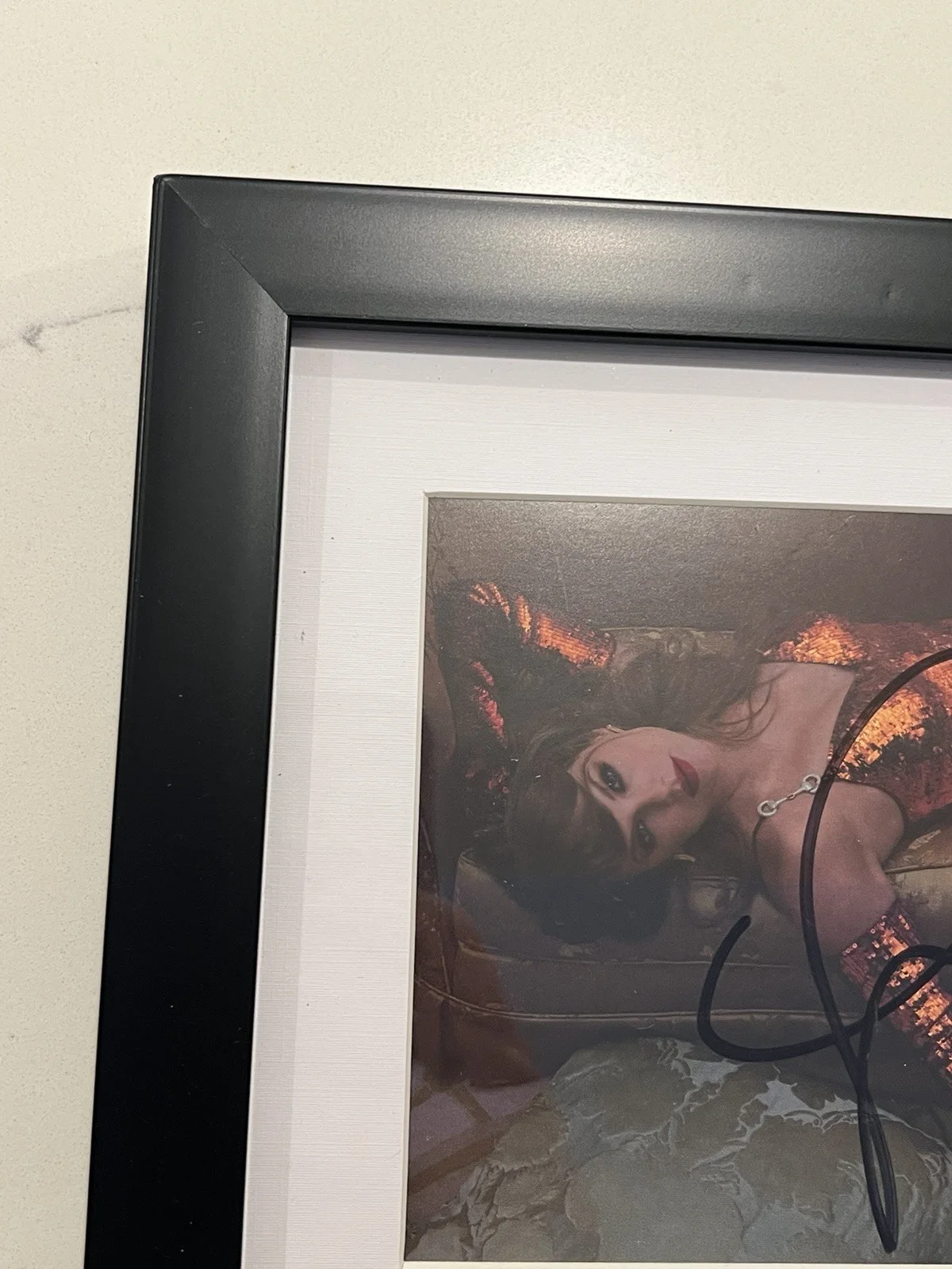 Taylor Swift The Life of a Showgirl Signed Photo Framed CD Photo Autograph #1, изображение 5