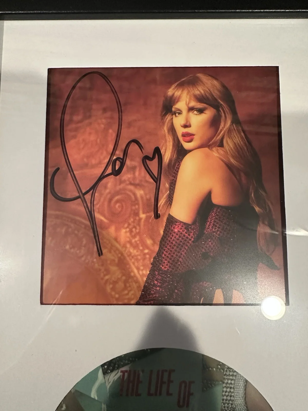TAYLOR SWIFT "TLOAS" #3 AUTOGRAPHED FRAMED CD Insert, image 2