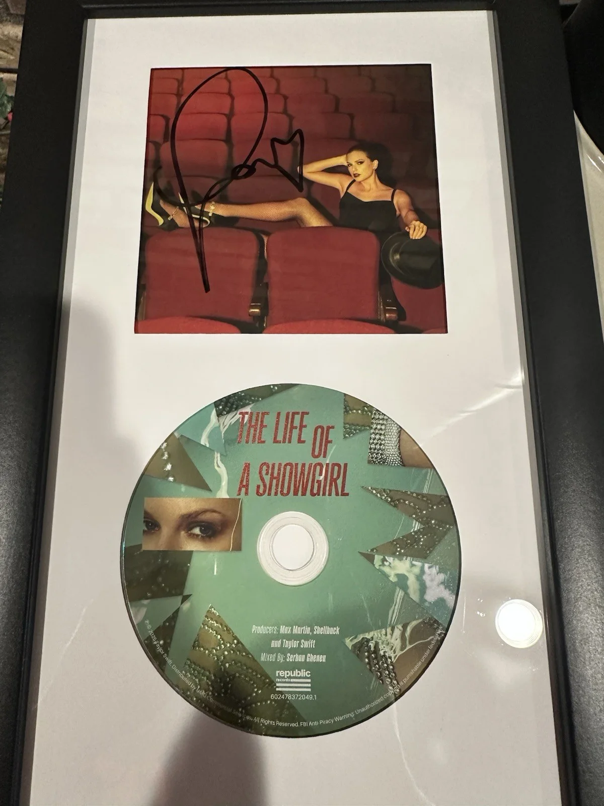 TAYLOR SWIFT "TLOAS" #4 AUTOGRAPHED FRAMED CD Insert, image 3