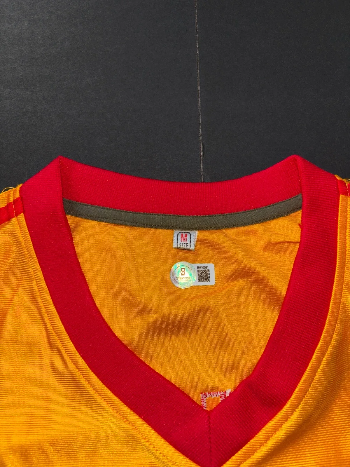 VINCE VAUGHN SIGNED DODGEBALL AVERAGE JOES GYM PETE LAFLEUR JERSEY BAS, image 3