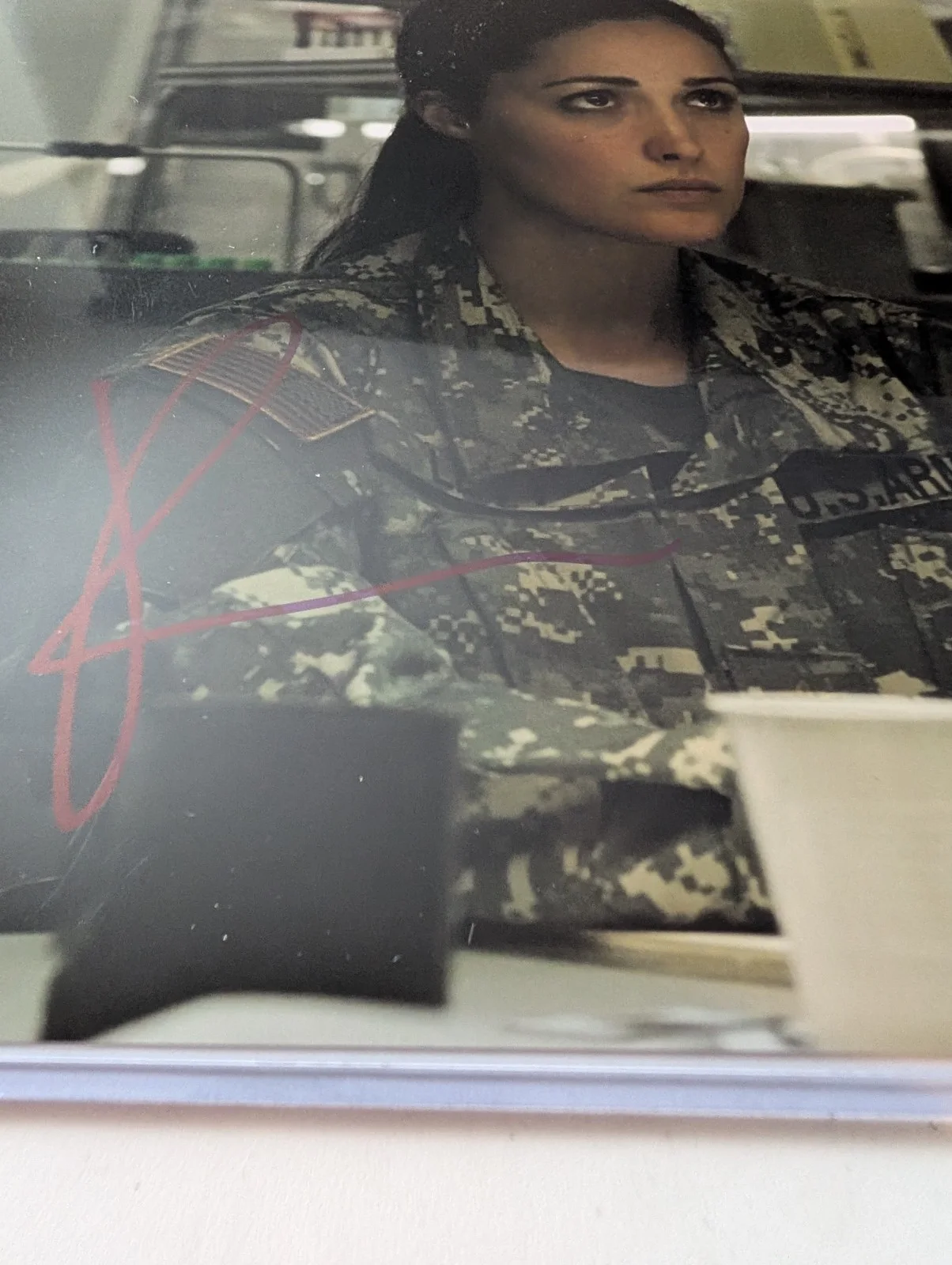 ROSE BYRNE — ZOBIE 28 WEEKS LATER ROSE BYRNE HAND SIGNED PHOTO "SCARLET" JSA CERT 8X10, изображение 3