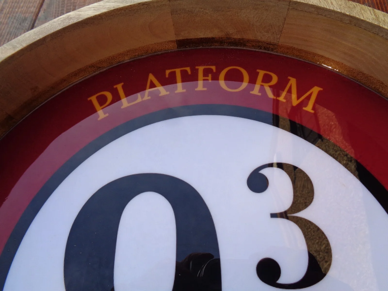 Platform 9 3/4 Hogwarts Express 13 1/2" Round Drinks Tray., image 4