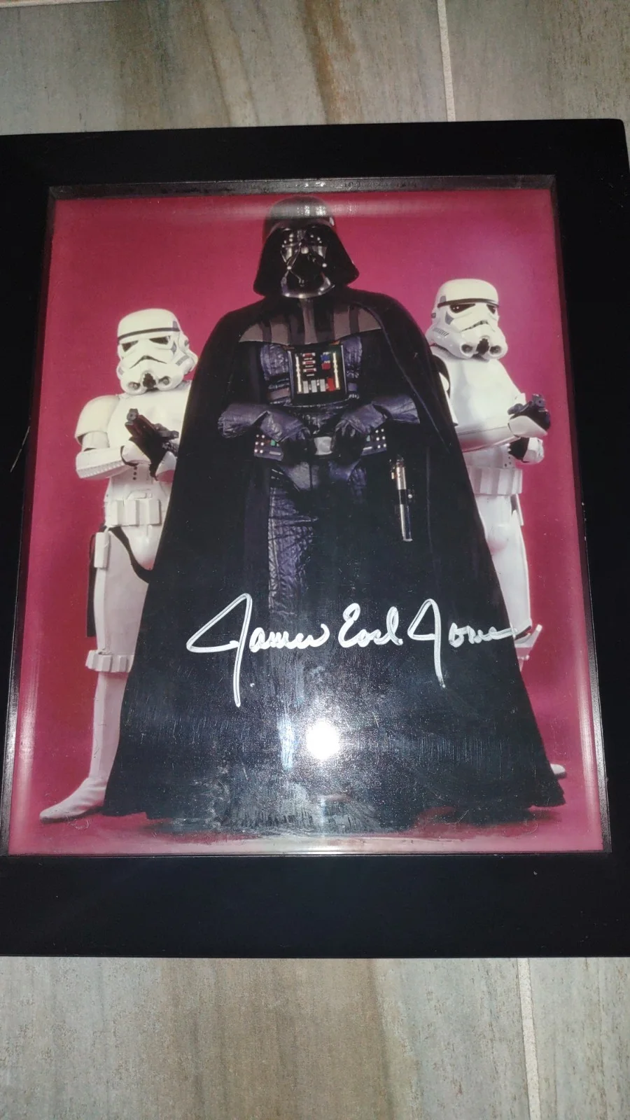 James earl jones — james earl jones signed star wars photograph darth vader and atorm troopers, изображение 3