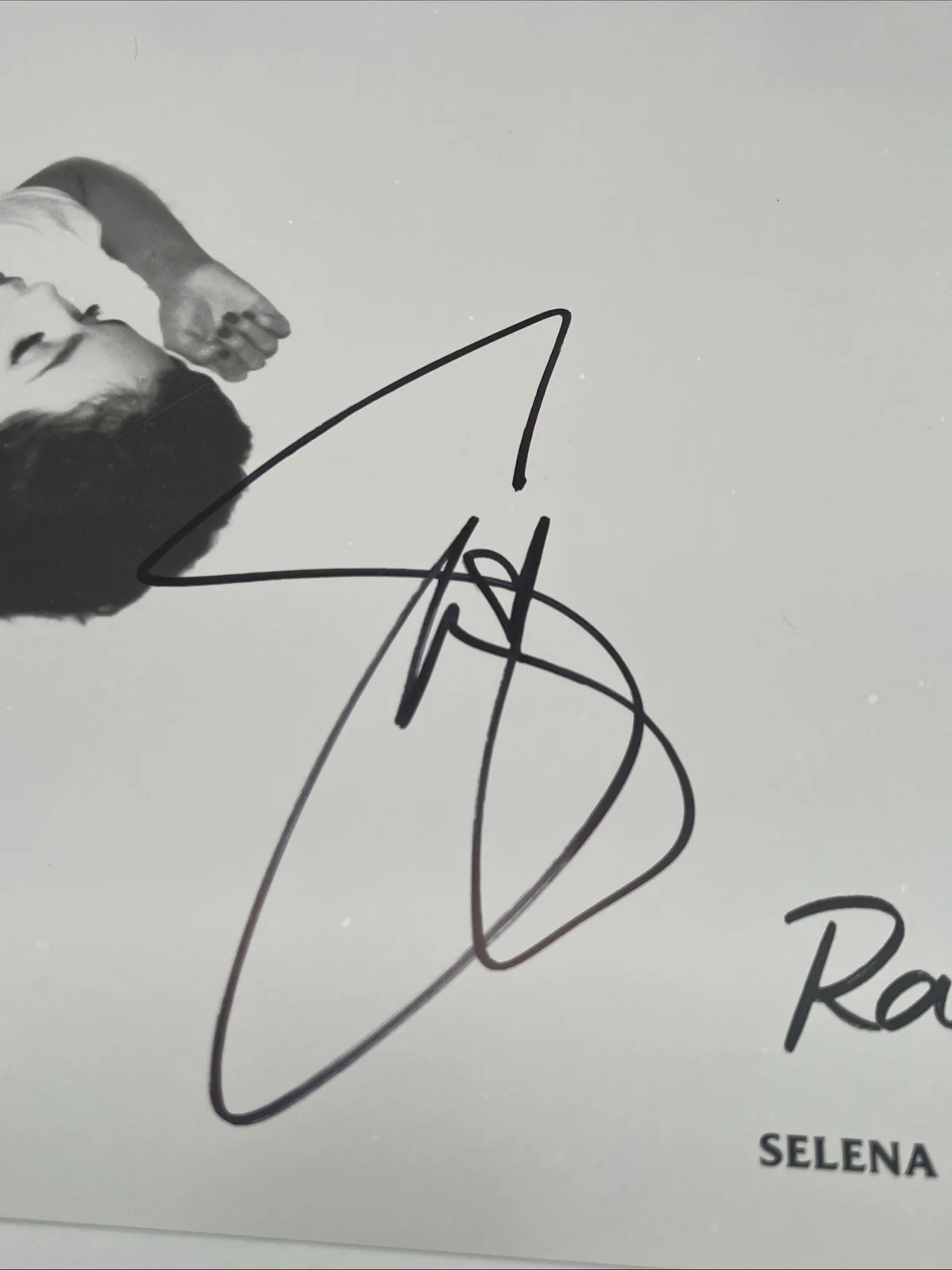 Signed Selena Gomez “Rare” - Vinyl w/ Signed Lithograph New Sealed, image 5