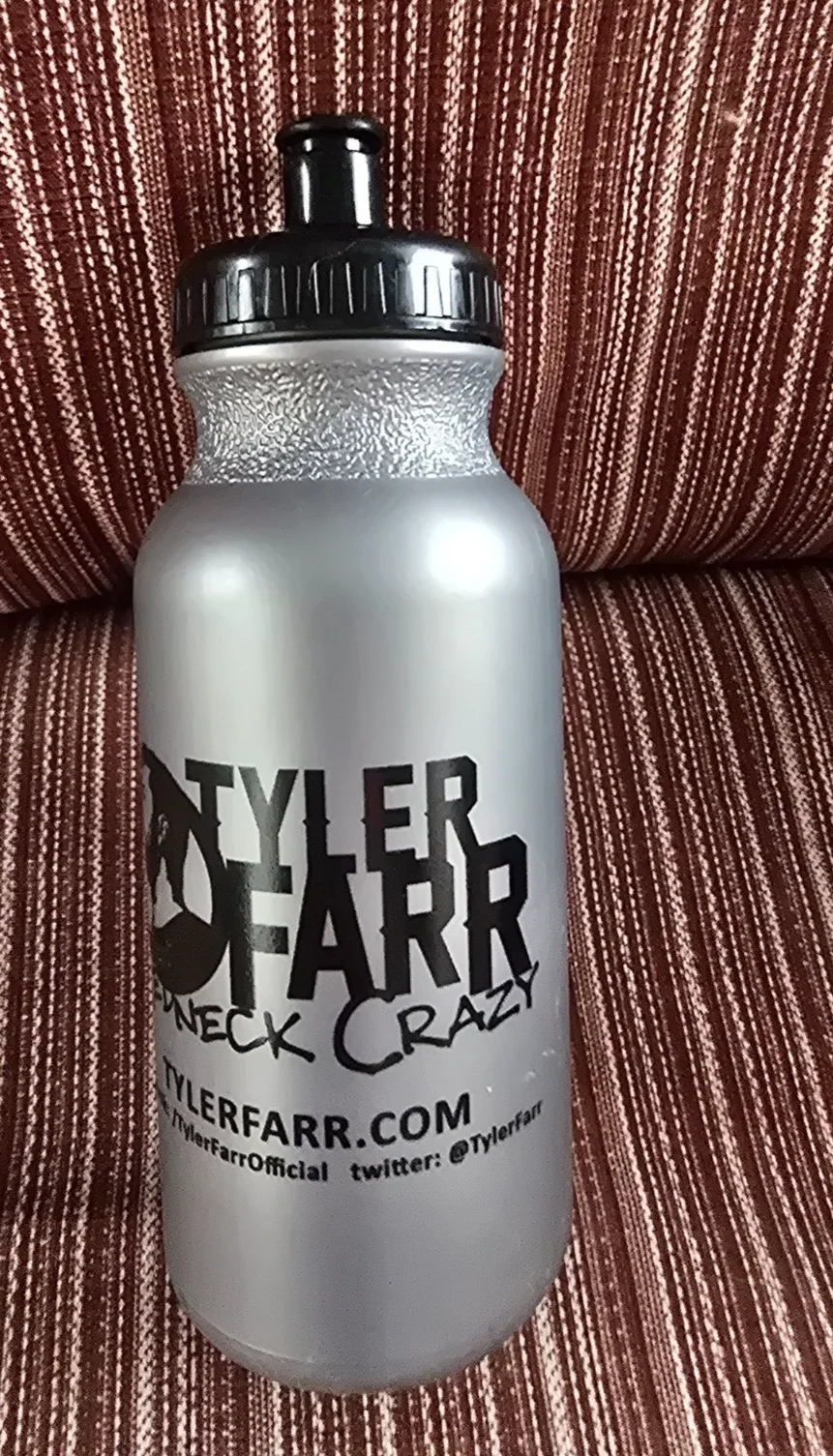 TYLER FARR*Redneck Crazy*Silver/Grey Plastic Water/Sport Drink Bottle*Garyline*, image 2