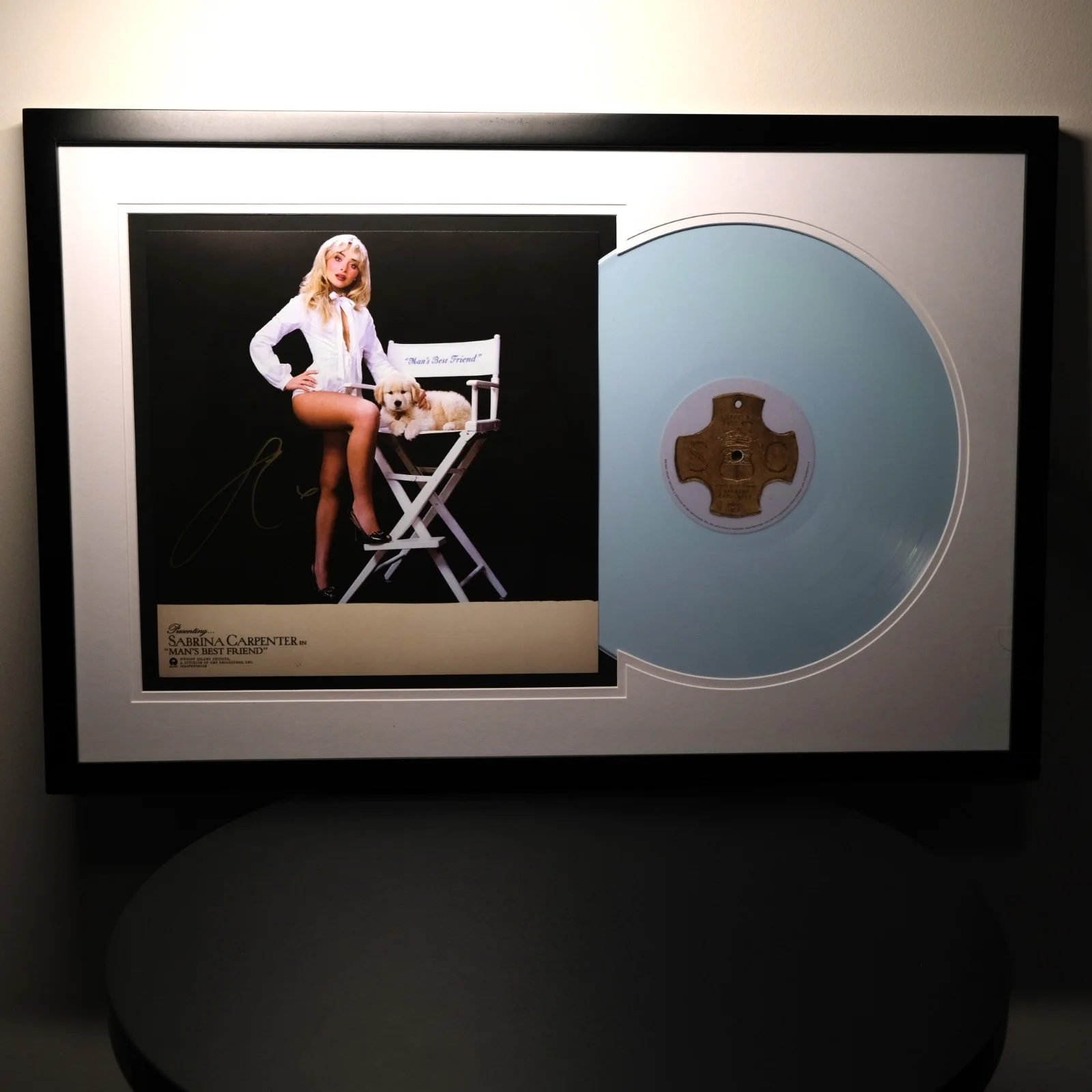 Sabrina Carpenter Signed Mans Best Friend Vinyl LP Autograph Framed PSA/DNA LOA, image 2