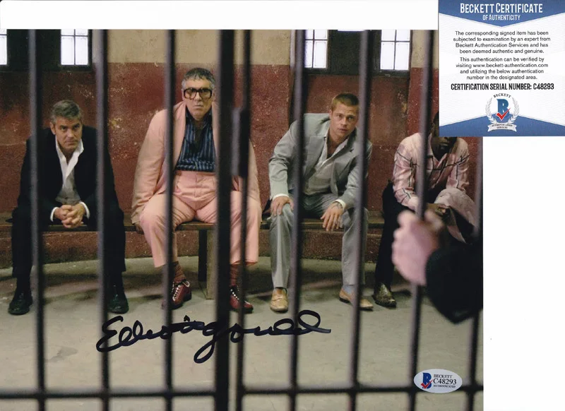 Elliott Gould — Elliott Gould Oceans MASH Signed Autograph 8x10 Photo Beckett BAS COA #6