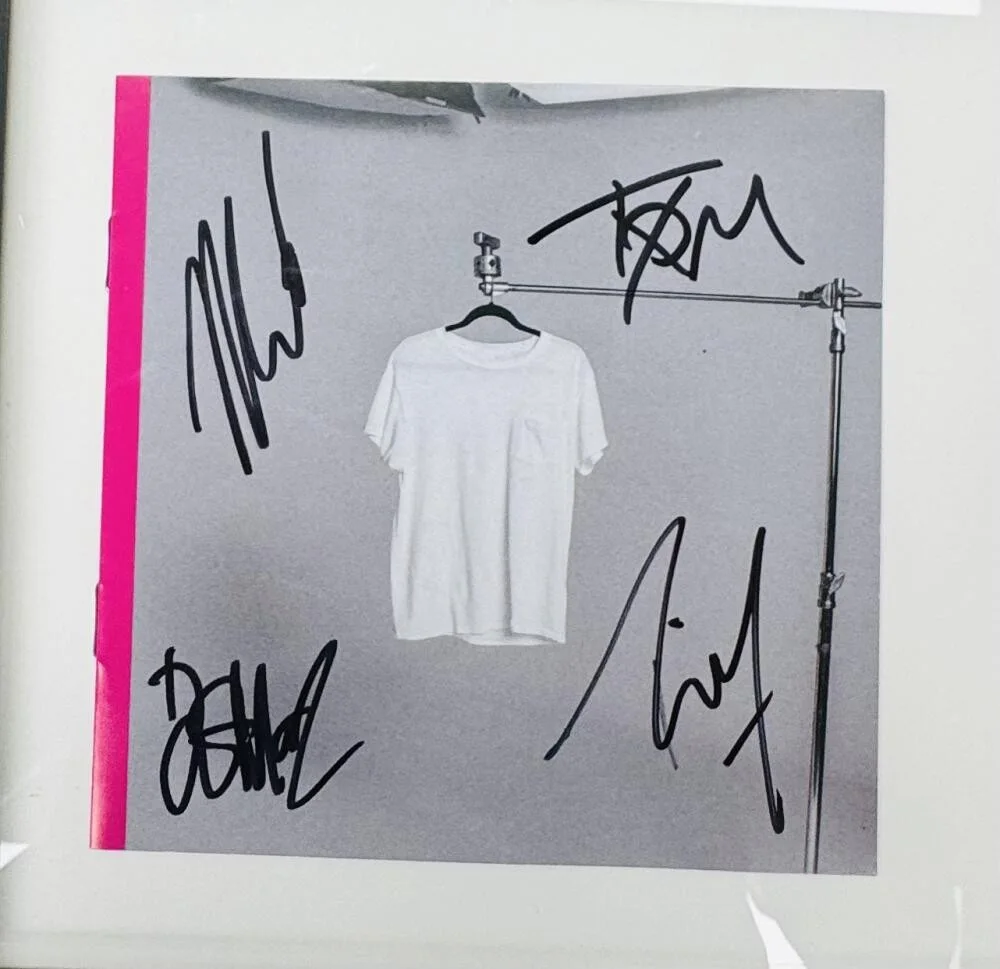 TOM HIGGENSON, TIM LOPEZ, MIKE RETONDO, DE'MAR HAMILTON — PLAIN WHITE T'S SIGNED FRAMED CD DISPLAY TOM HIGGENSON TIM LOPEZ BECKETT J46, image 3