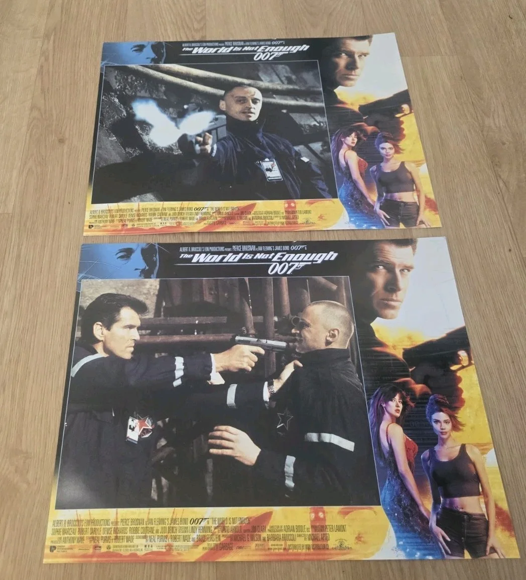 Set of 12 "World Is Not Enough" James Bond Cinema Lobby Cards, изображение 4