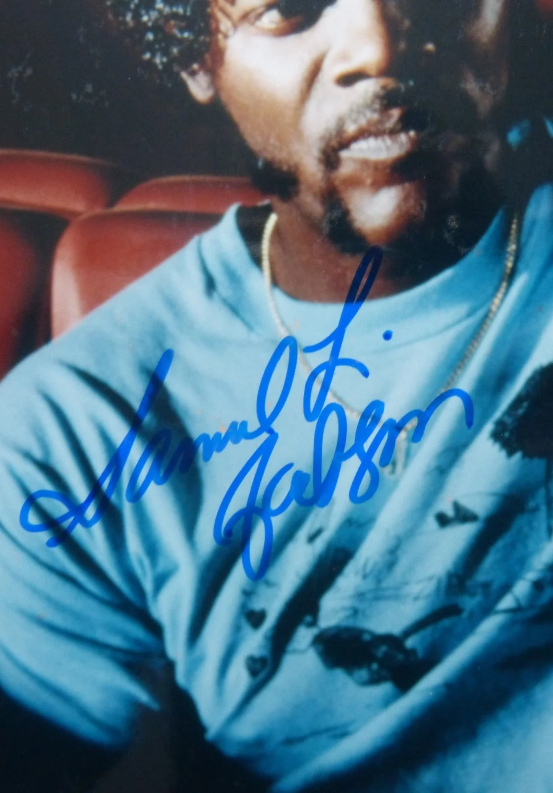 SAMUEL L. JACKSON — SAMUEL L. JACKSON signed color REPRO still close up as Jules from Pulp Fiction/D, изображение 2